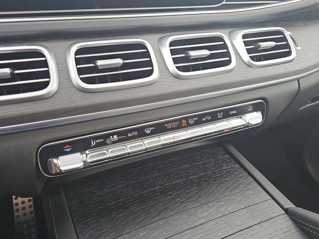 New 2026 Mercedes-Benz GLS 450 4MATIC image 19