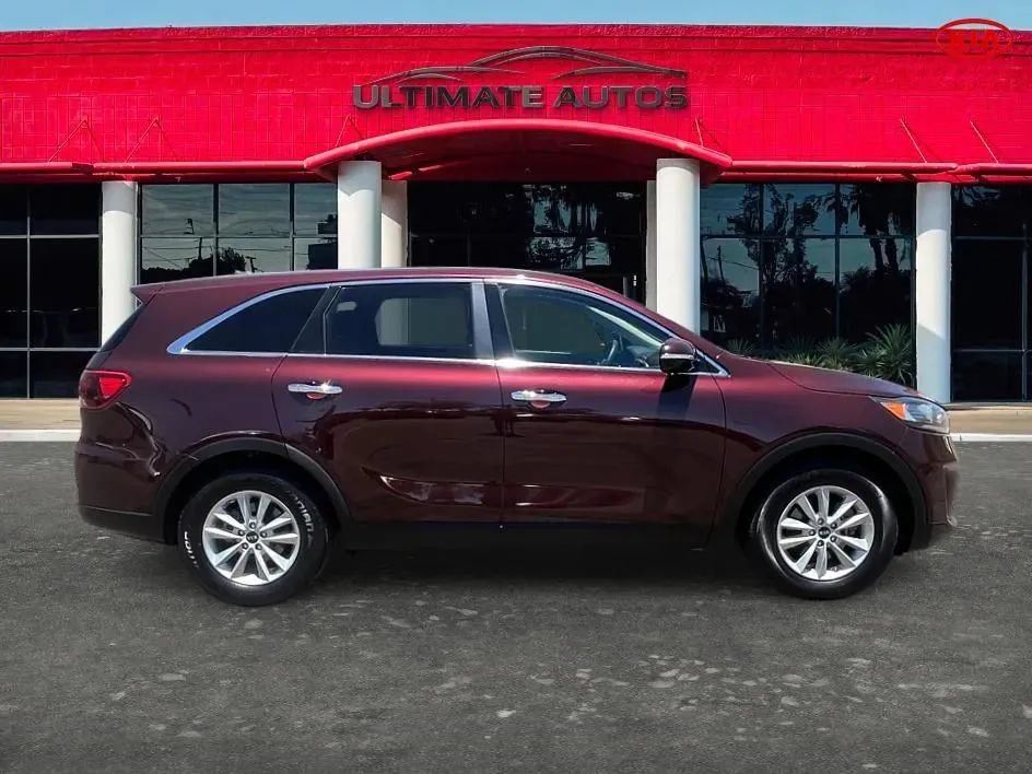 Used 2019 Kia Sorento FWD V6 image 5