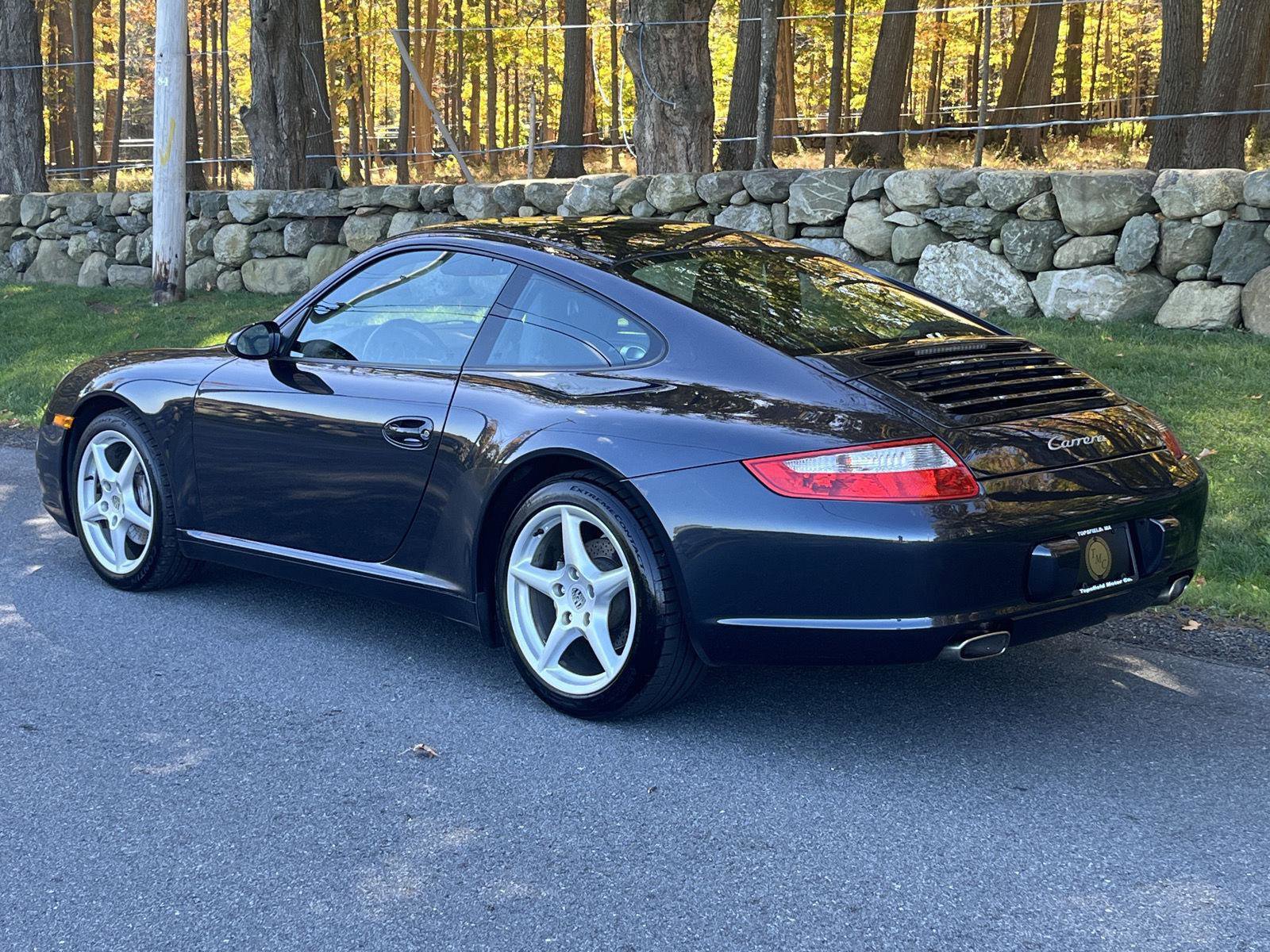 Used 2005 Porsche 911 Carrera image 16