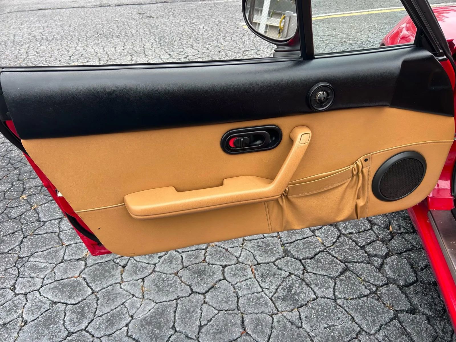 Used 1996 MAZDA MX-5 Miata image 13