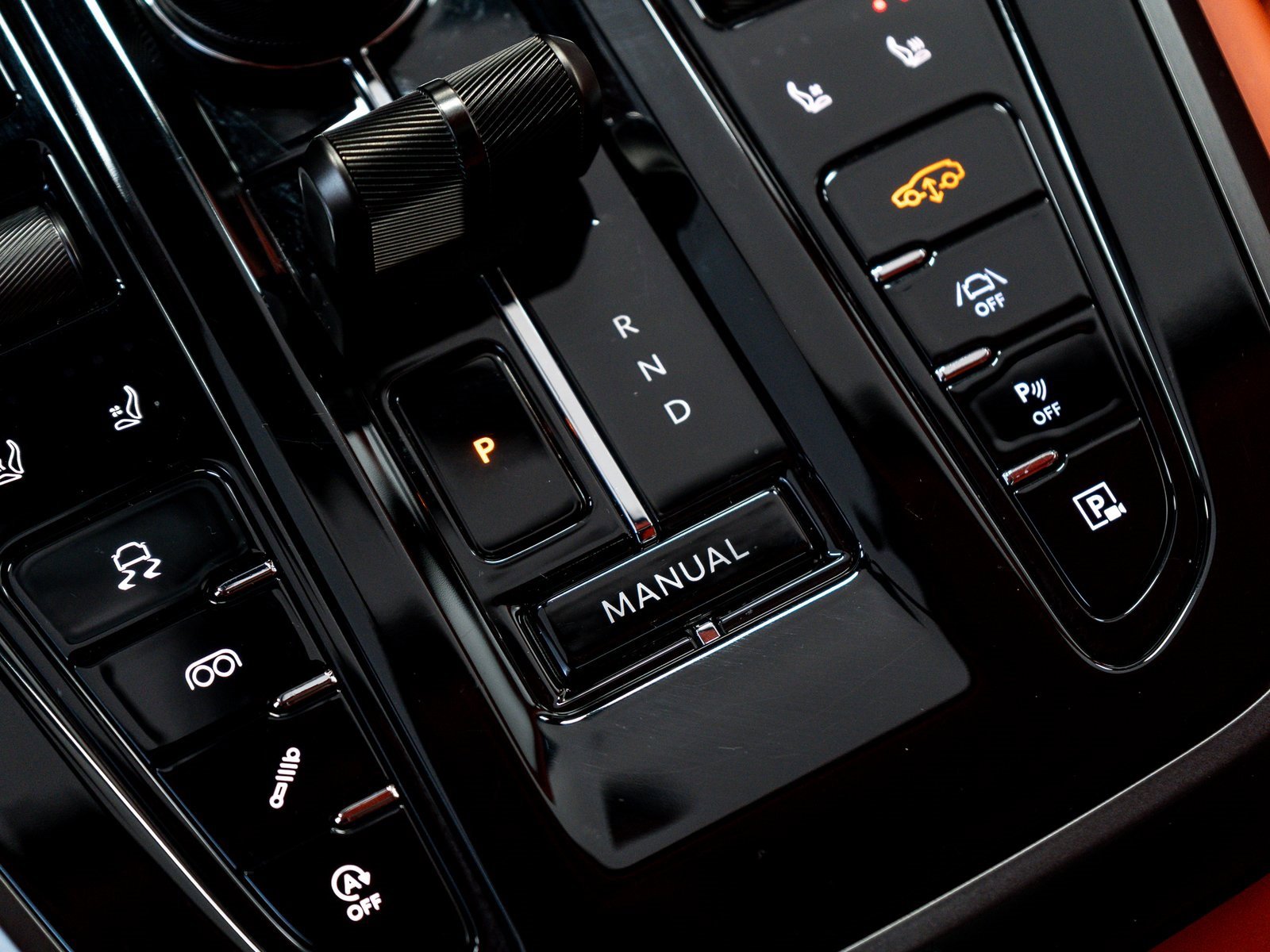 Used 2025 Aston Martin DBX 707 image 35