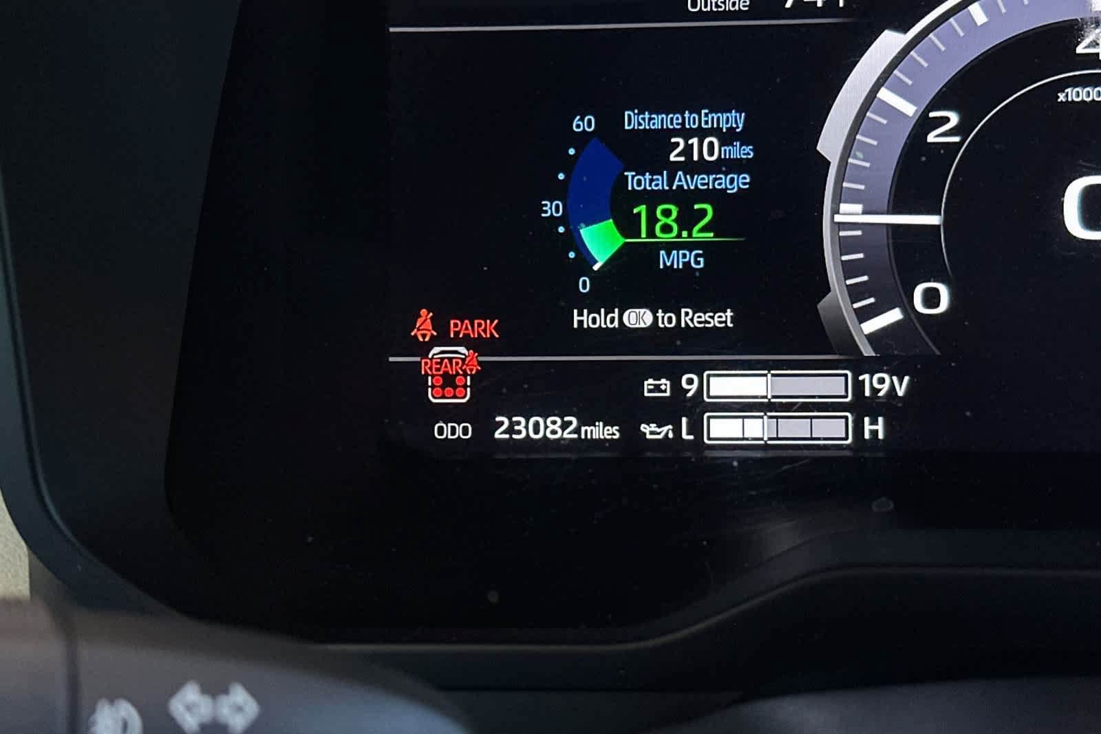 Used 2024 Toyota Sequoia Capstone AWD/4WD image 30