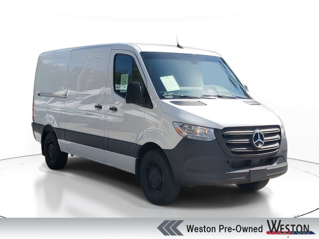 Used 2025 Mercedes-Benz Sprinter 2500 image 1