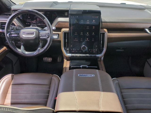 Used 2025 GMC Yukon Denali Ultimate w/ LPO, Floor Liner Package AWD/4WD image 21