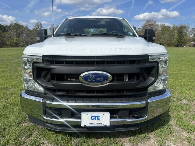 Used 2022 Ford F250 XL w/ Power Equipment Group image 2
