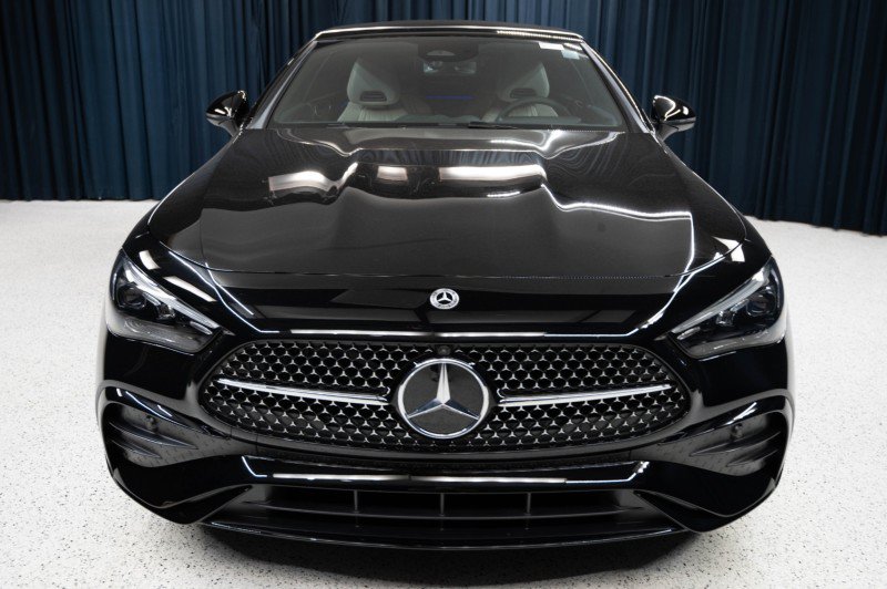 New 2027 Mercedes-Benz CLE 450 4MATIC Cabriolet image 2