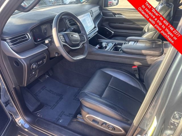 Used 2024 Jeep Wagoneer Series II w/ Flexible Seating Group image 18