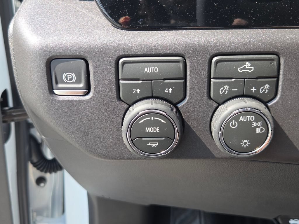 New 2026 Chevrolet Silverado 1500 LT AWD/4WD image 25