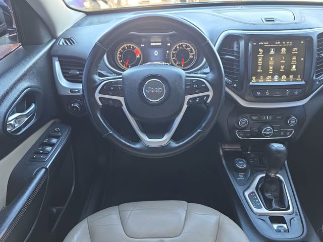 Used 2017 Jeep Cherokee Limited w/ Technology Group image 20