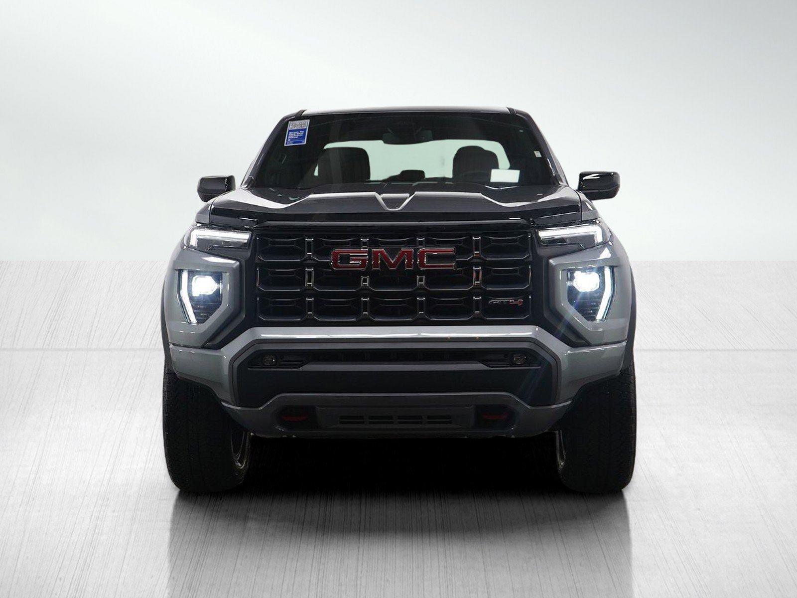 Used 2023 GMC Canyon AT4 image 8