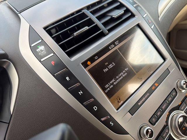 Used 2019 Lincoln MKZ Premiere FWD image 24