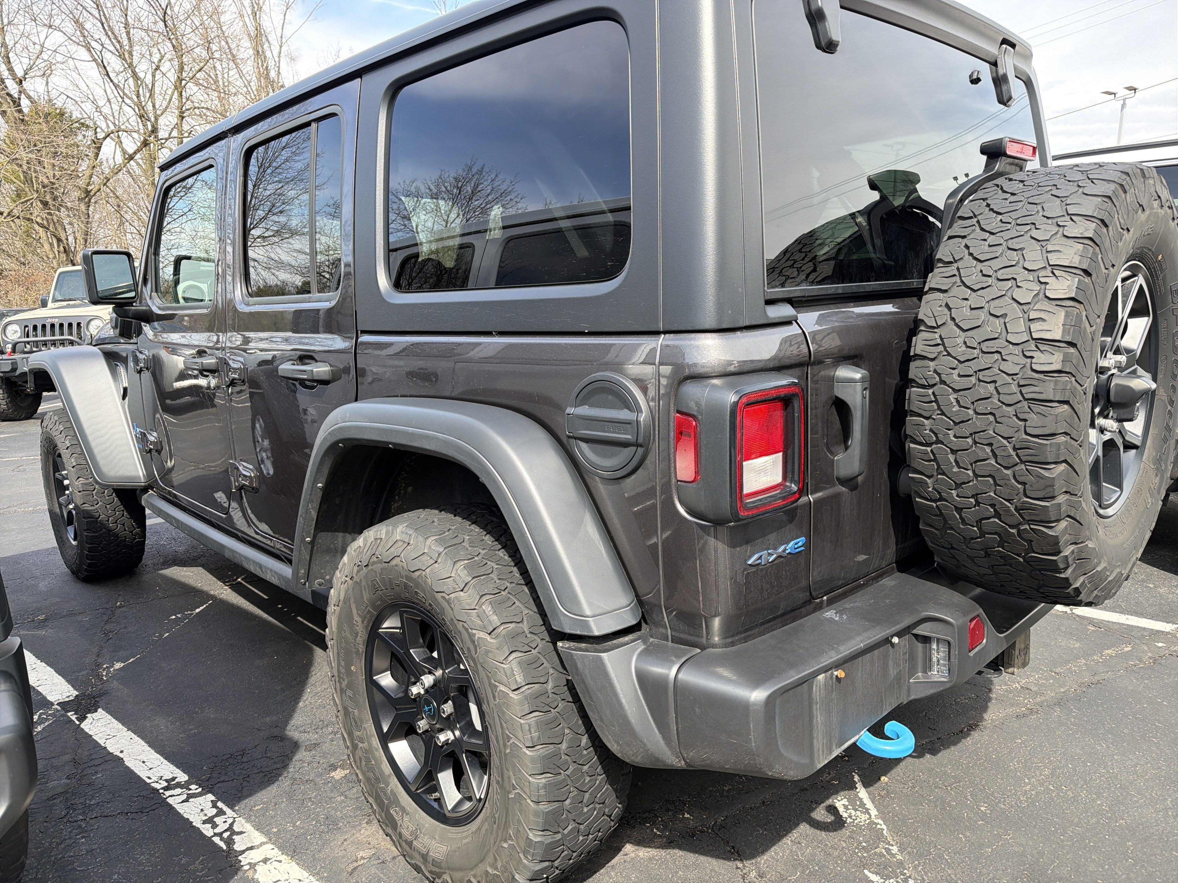 Used 2024 Jeep Wrangler Unlimited AWD/4WD image 5