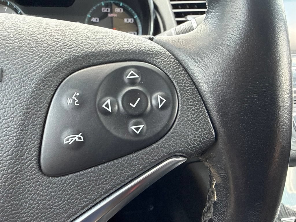 Used 2018 Chevrolet Impala Premier FWD image 28