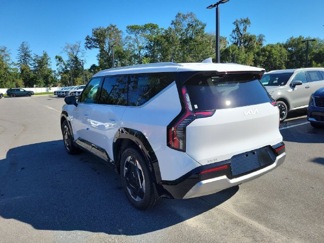 New 2026 Kia EV9 Land AWD/4WD image 3
