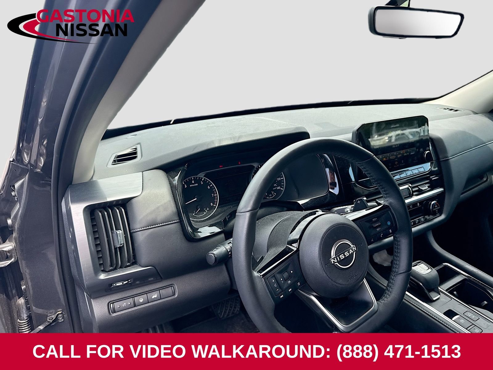 Used 2023 Nissan Pathfinder SL AWD/4WD image 15