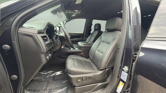 Used 2023 Chevrolet Tahoe RST w/ Luxury Package AWD/4WD image 16