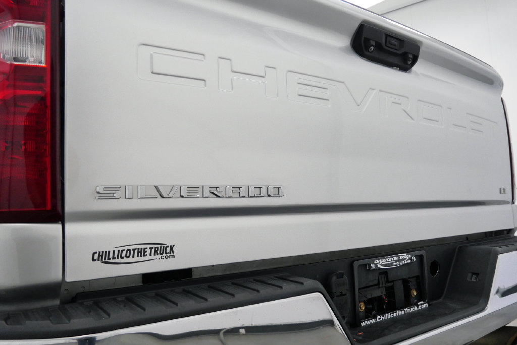 Used 2022 Chevrolet Silverado 2500 LT w/ Convenience Package AWD/4WD image 10