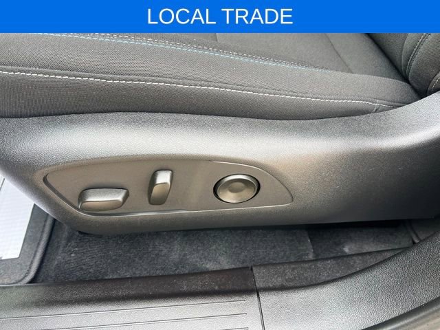 Used 2026 Chevrolet Equinox EV LT w/ Comfort Package image 12