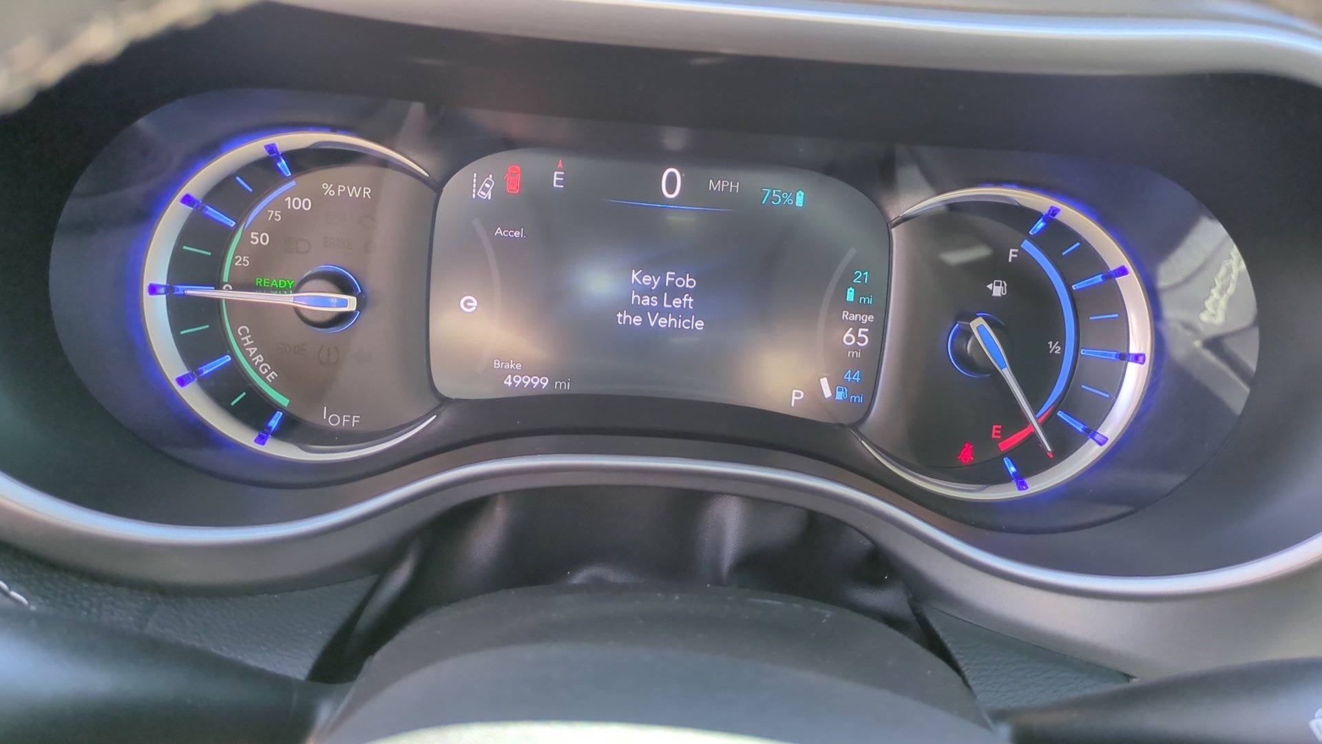 Used 2024 Chrysler Pacifica Limited FWD image 19