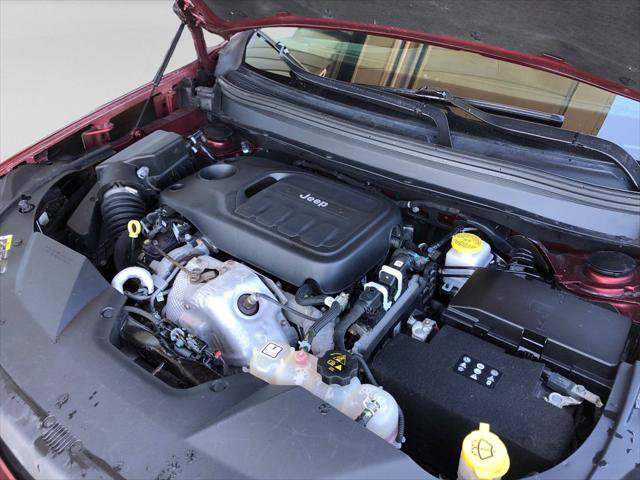 Certified 2019 Jeep Cherokee Limited AWD/4WD image 31