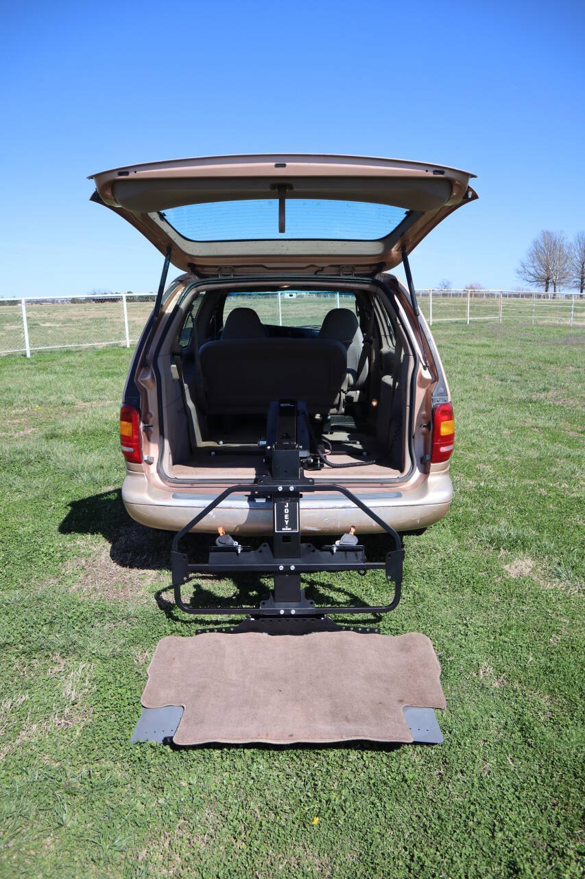 Used 1995 Ford Windstar LX FWD image 10