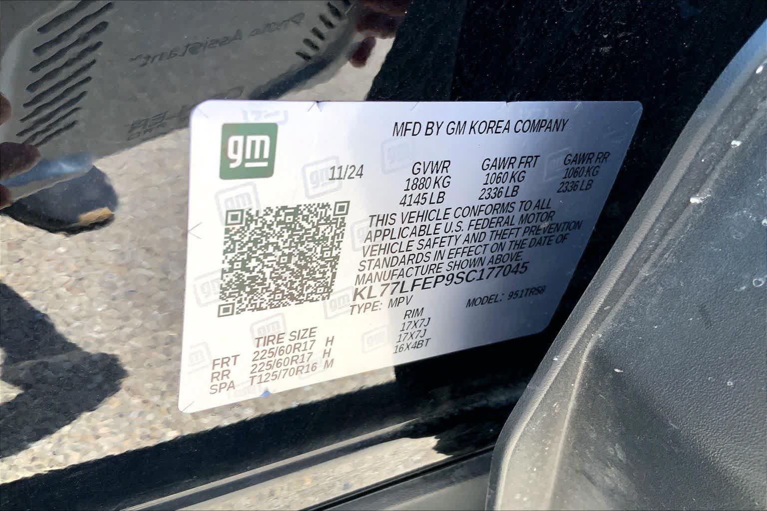Used 2025 Chevrolet Trax LS FWD image 30