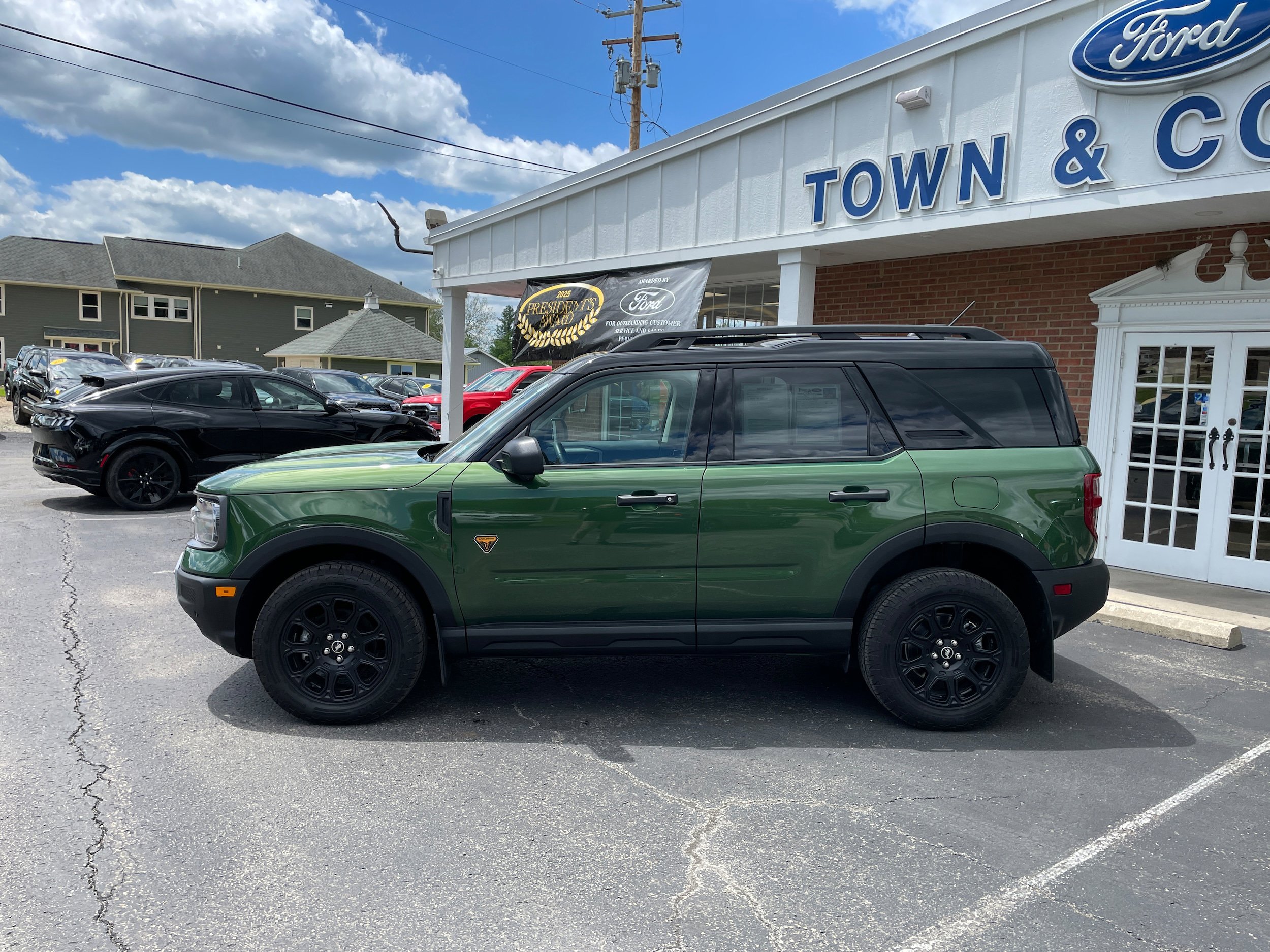 Used 2025 Ford Bronco Sport Badlands w/ Badlands Tech Package AWD/4WD image 8