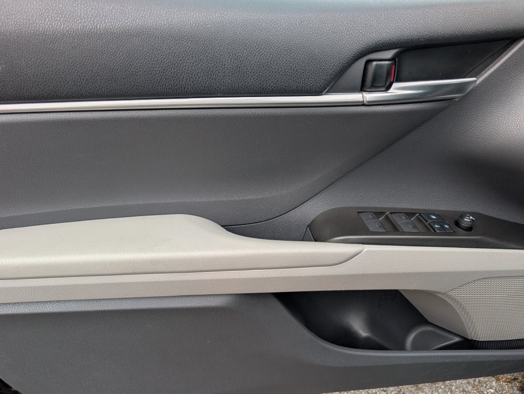 Certified 2022 Toyota Camry LE w/ Convenience Package FWD image 9