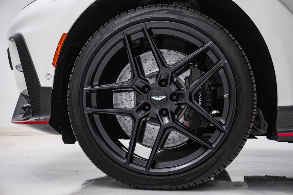 Used 2026 Aston Martin DBX 707 AWD/4WD image 15