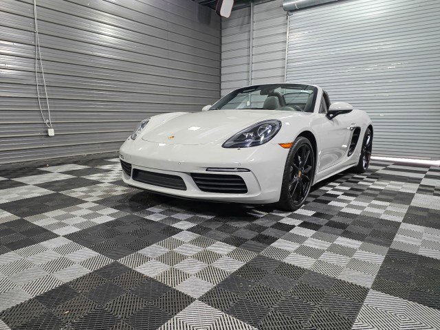 Used 2023 Porsche 718 Boxster RWD image 37