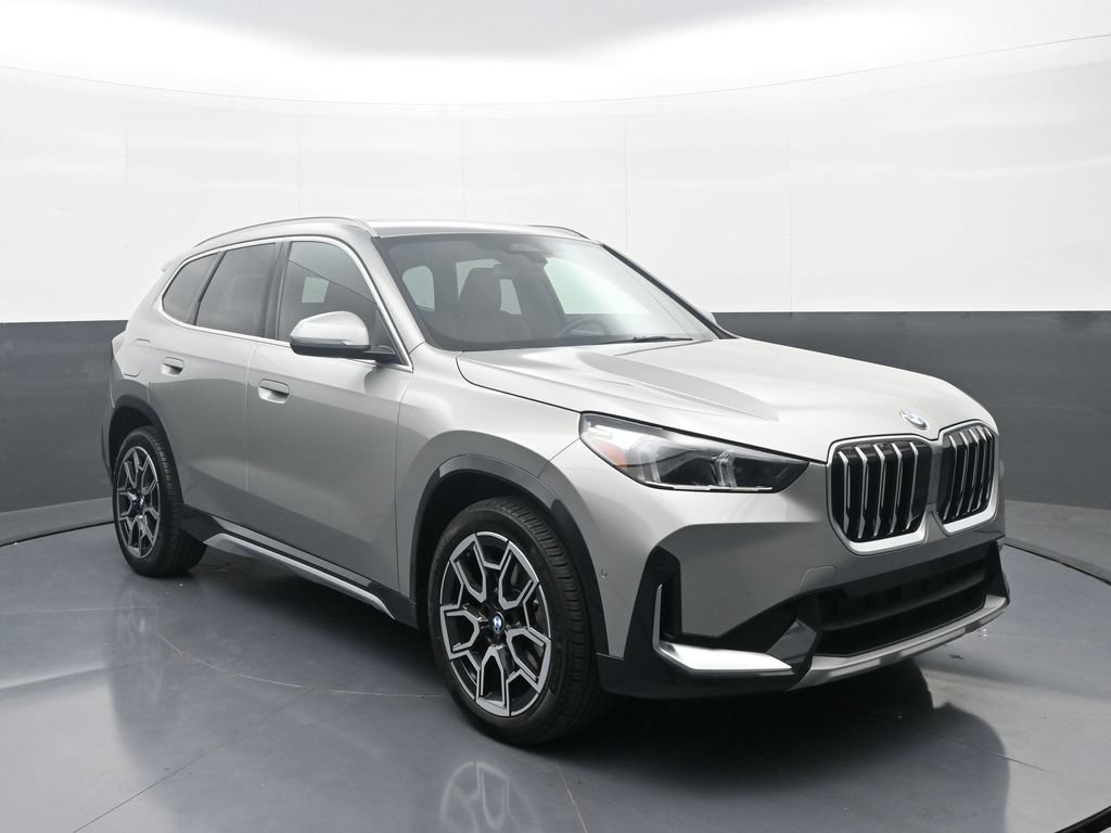 New 2026 BMW X1 xDrive28i w/ Convenience Package AWD/4WD image 3
