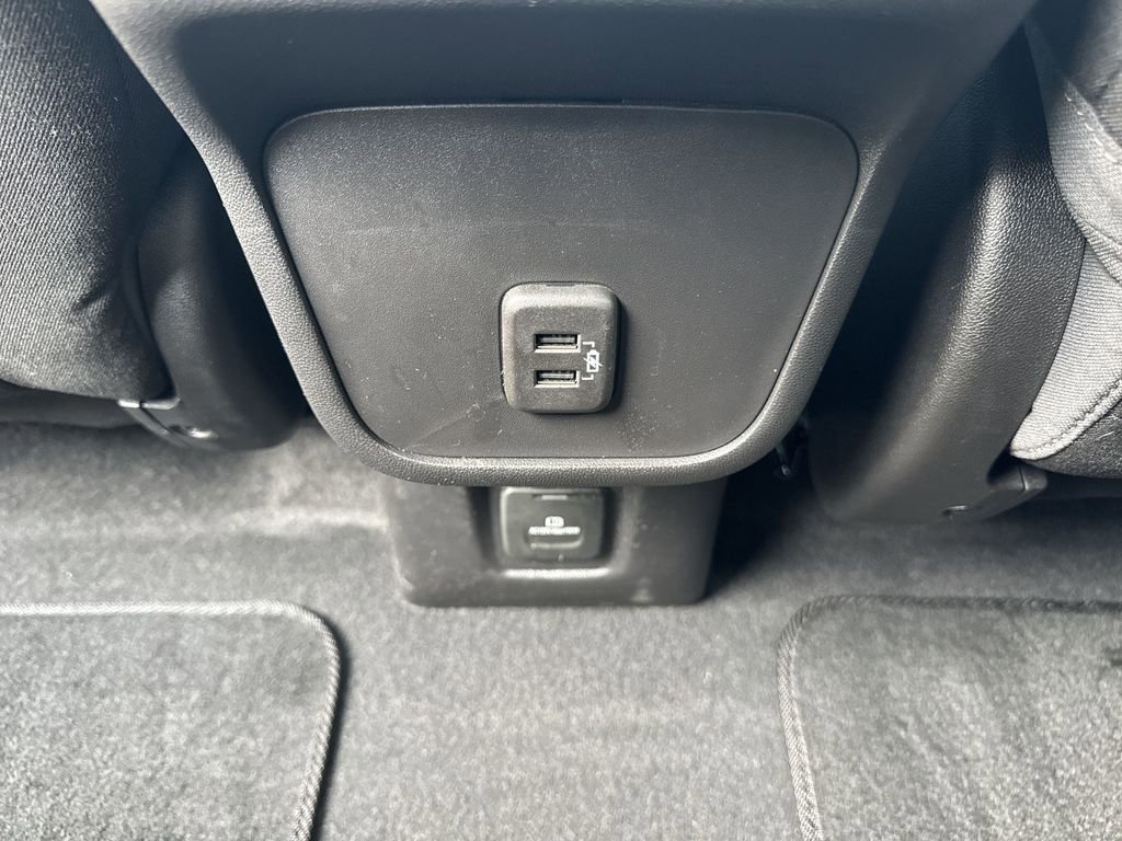 Certified 2022 GMC Terrain SLE w/ Driver Convenience Package image 21