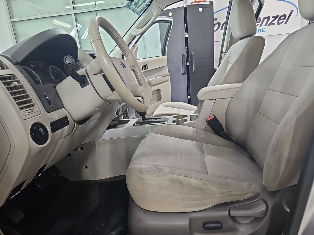 Used 2012 Ford Escape XLT FWD image 18