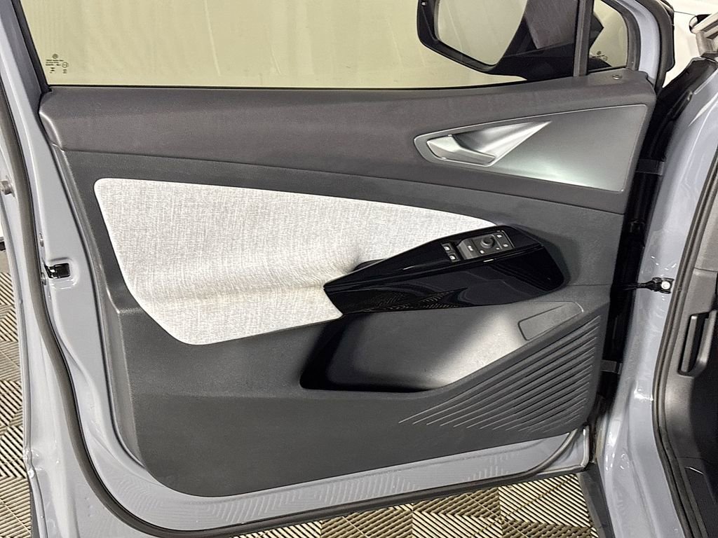 Certified 2024 Volkswagen ID.4 2WD image 11