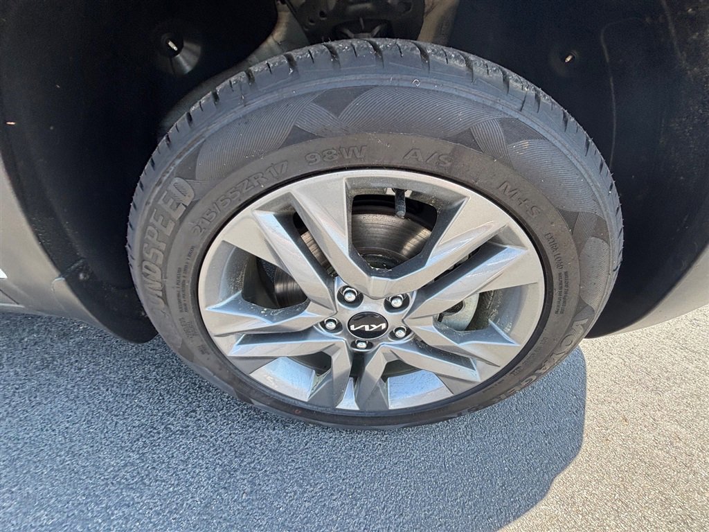 Used 2023 Kia Seltos LX AWD/4WD image 25