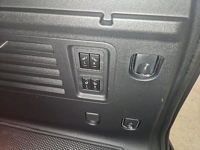 New 2026 GMC Acadia Denali Ultimate w/ LPO, All-Weather Package image 27