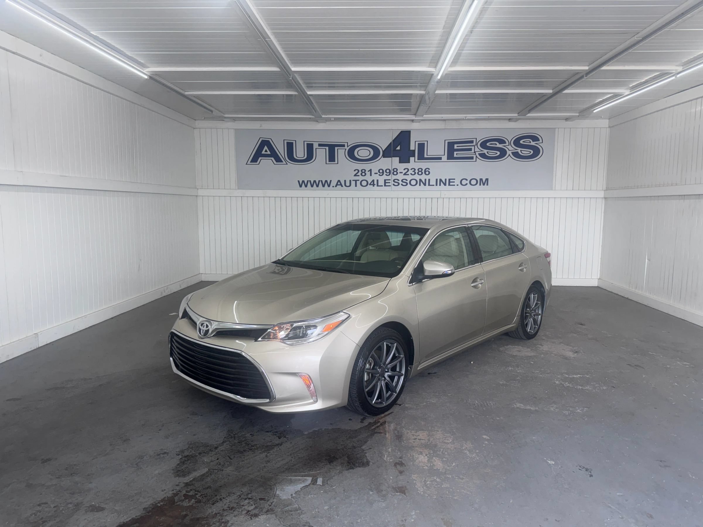 Used 2016 Toyota Avalon XLE