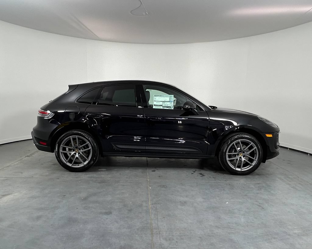 New 2026 Porsche Macan AWD/4WD image 8