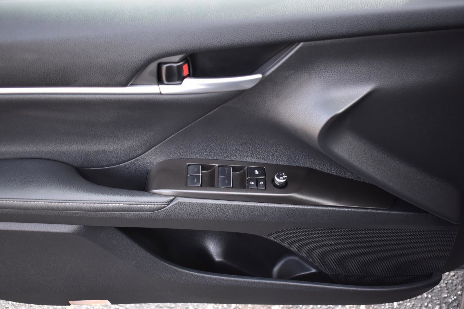 Used 2024 Toyota Camry XSE image 21