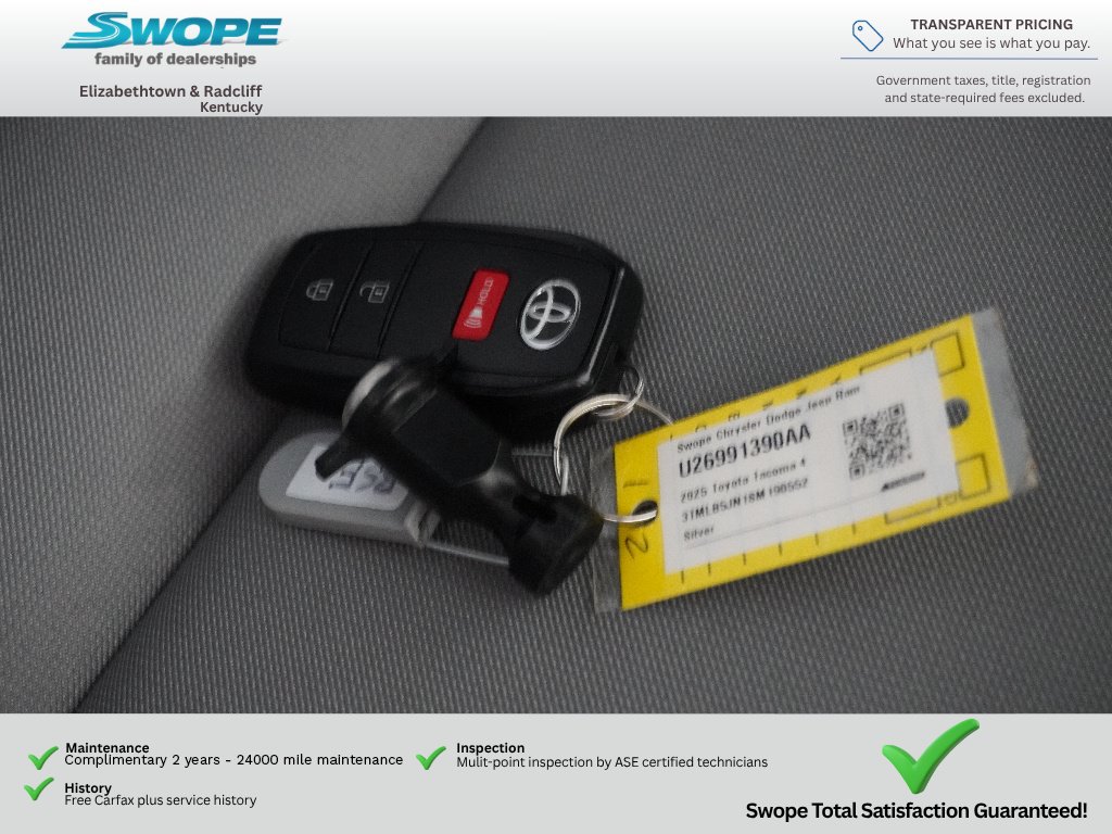 Used 2025 Toyota Tacoma SR5 AWD/4WD image 30