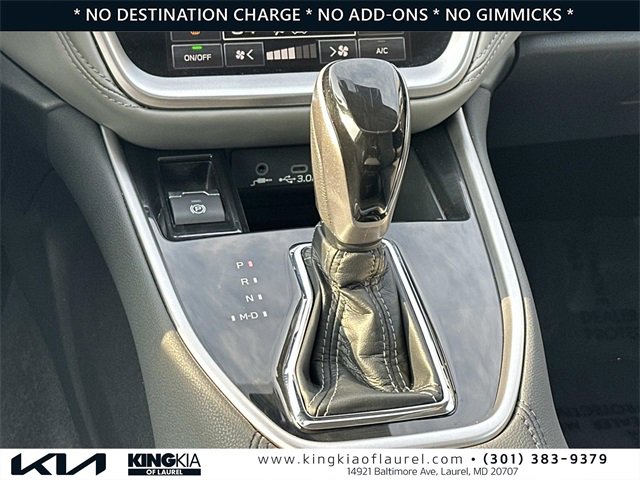 Used 2024 Subaru Outback Premium image 5