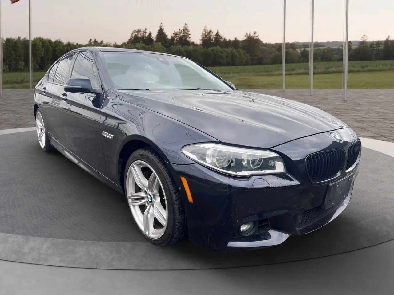 Used 2014 BMW 550i xDrive Sedan AWD/4WD image 8