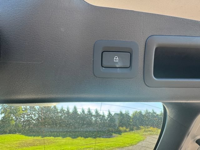 Used 2025 MAZDA MAZDA3 s Sport FWD image 18