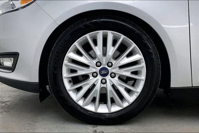 Used 2018 Ford Focus Titanium FWD image 10