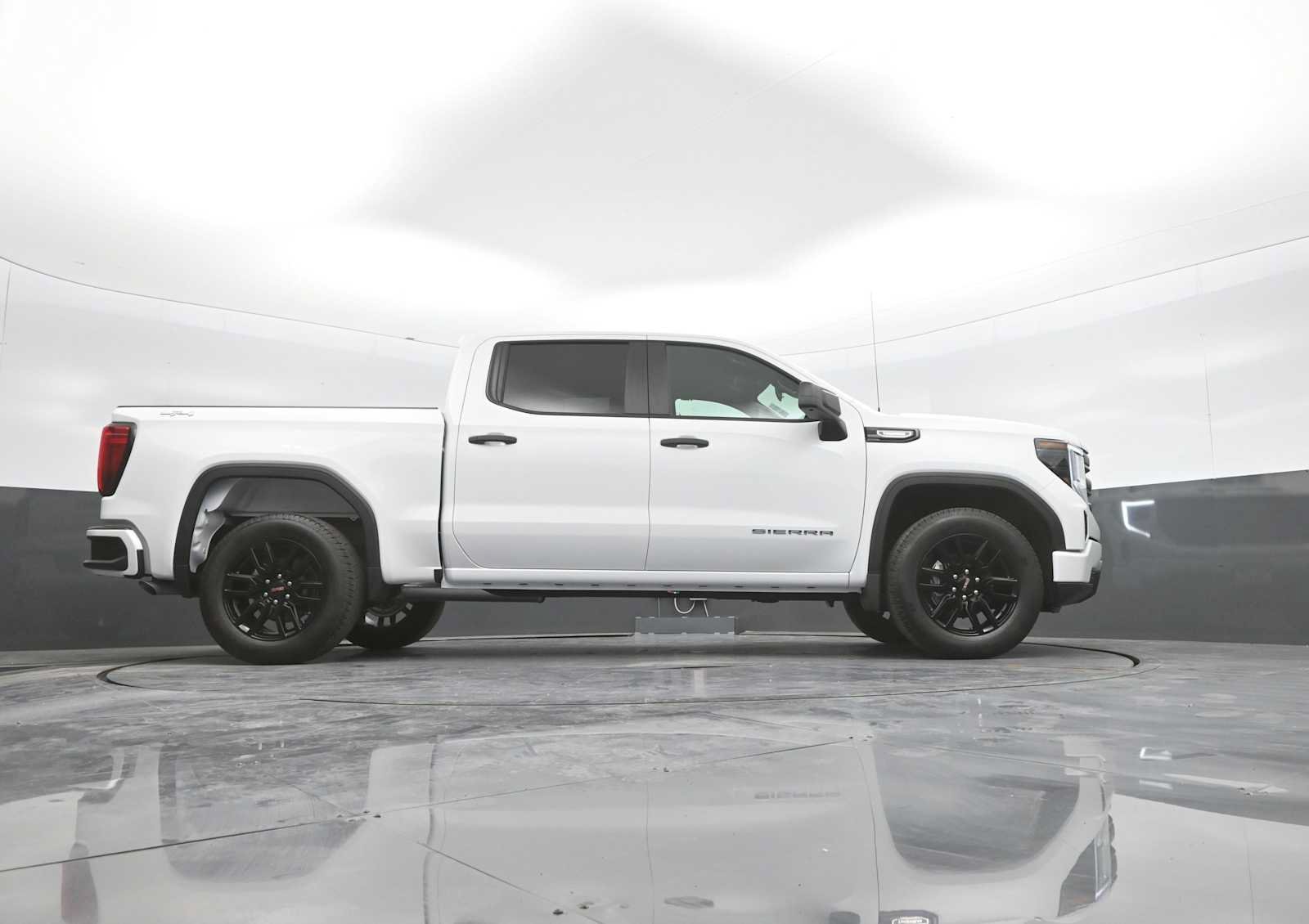 Used 2026 GMC Sierra 1500 Pro w/ Graphite Edition AWD/4WD image 41