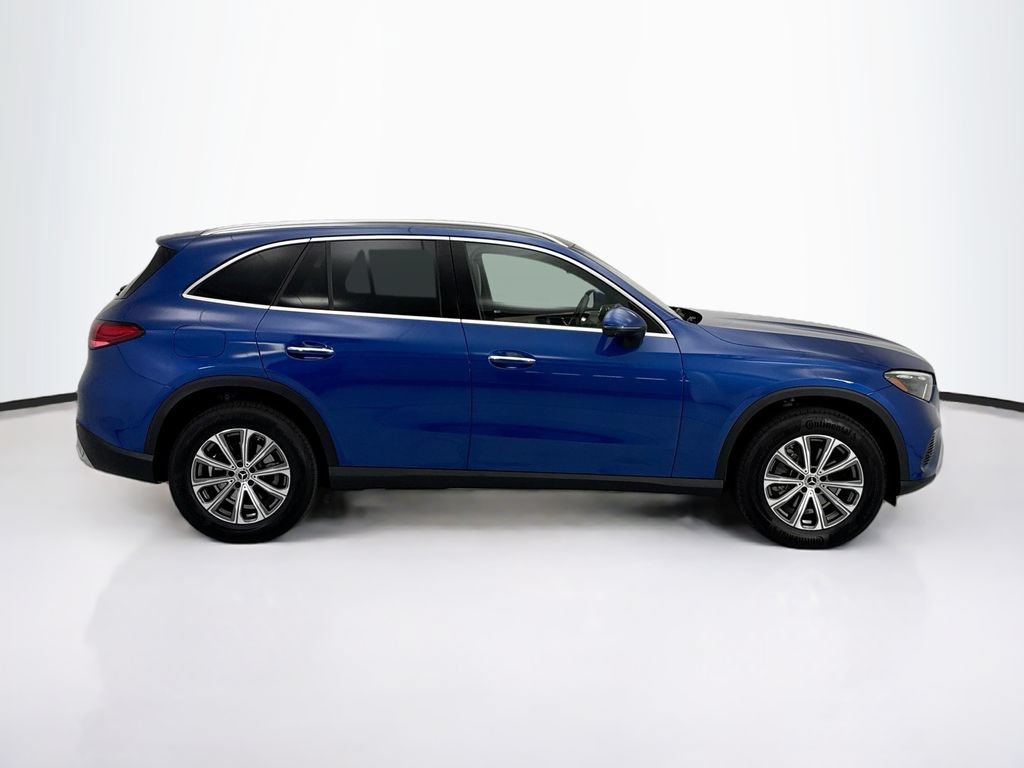 Certified 2026 Mercedes-Benz GLC 300 image 4