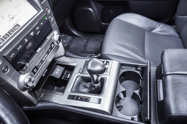 Used 2014 Lexus GX 460 image 17