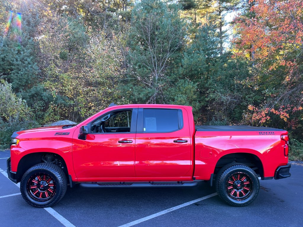 Used 2021 Chevrolet Silverado 1500 LT Trail Boss w/ Bed Protection Package AWD/4WD image 2
