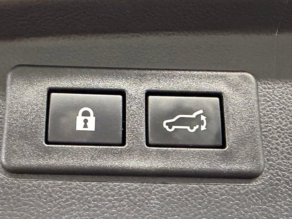 Used 2023 Subaru Outback Onyx Edition XT AWD/4WD image 16