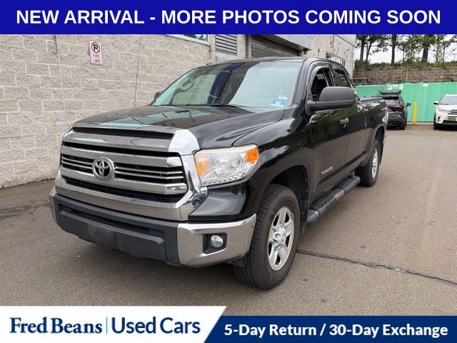 Used 2017 Toyota Tundra SR5 AWD/4WD image 3